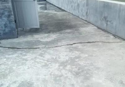 西峡楼顶漏水维修公司分享下如何解决卫生间隐蔽部位漏水的问题?